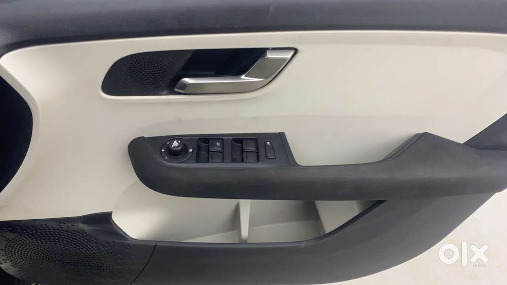 Tata Altroz 1.2 Xz Plus Petrol, 2022, Petrol