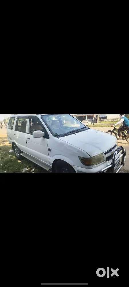 Chevrolet Tavera Ls 2015 Diesel Manual 3rd Owner