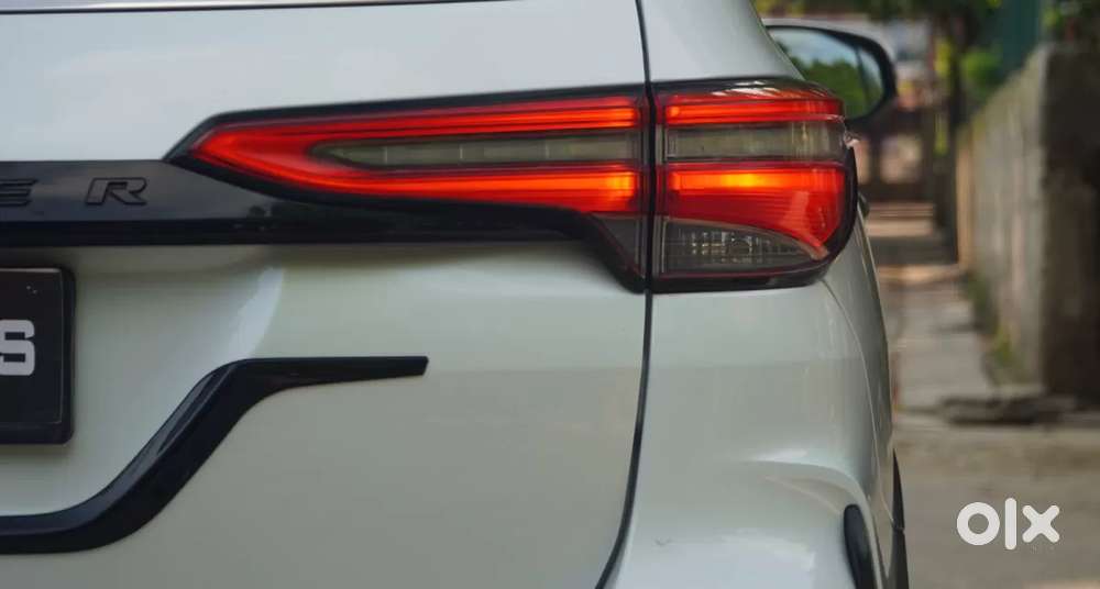 Toyota Fortuner Legender, 2023, Diesel