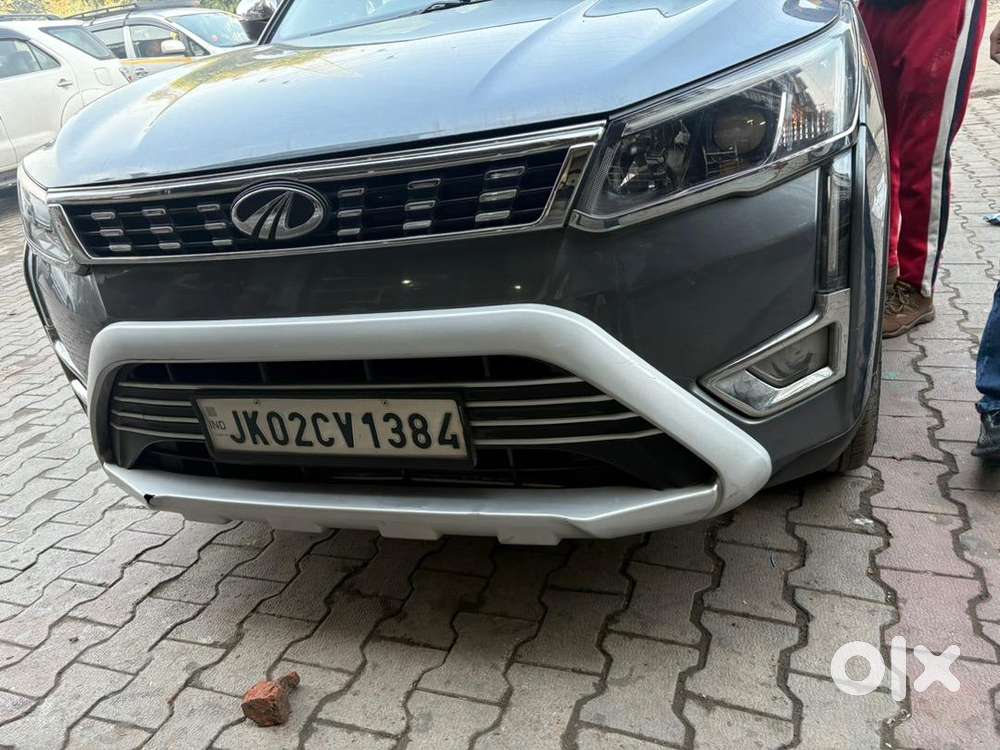 Mahindra Xuv300 2021 Petrol Well Maintained