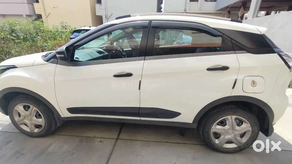 Tata Nexon Petrol