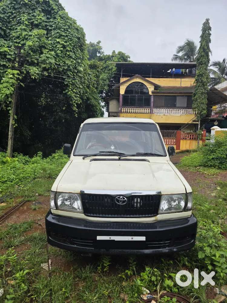 Toyota Qualis