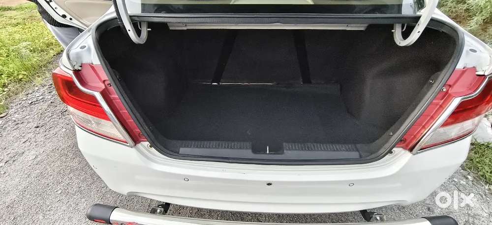 2022 Maruti Dzire Petrol