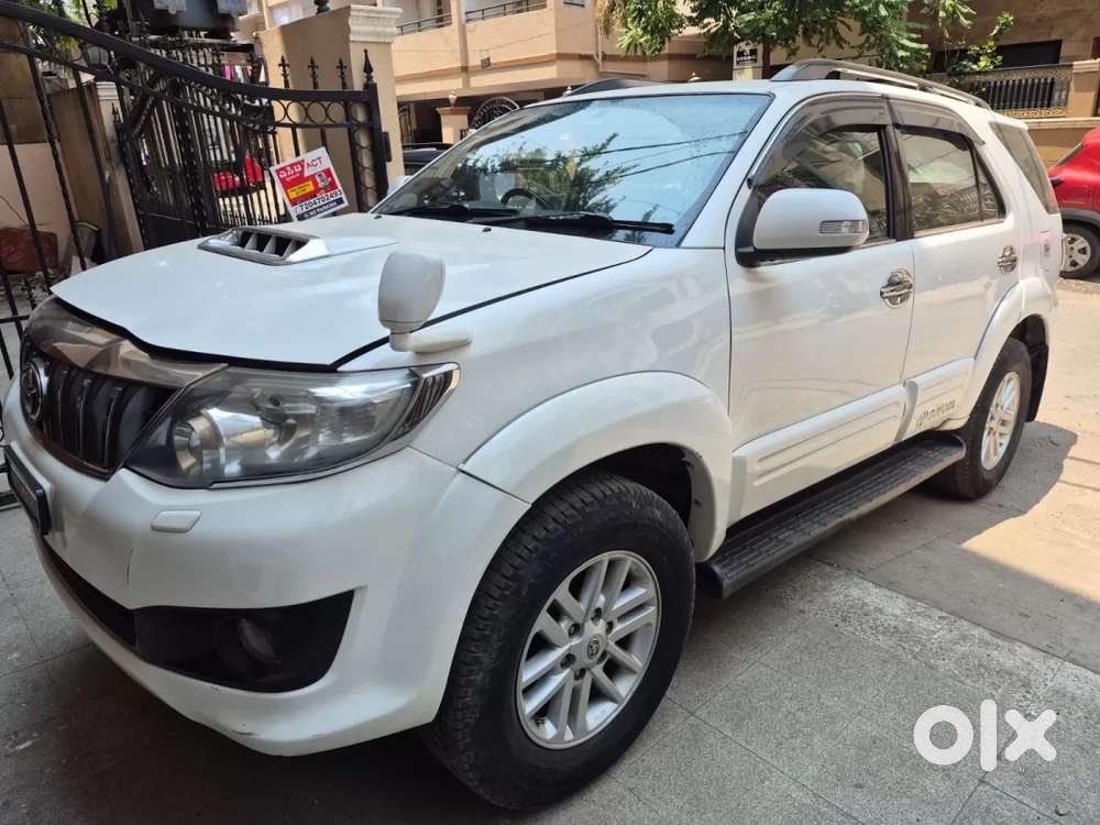Toyota Fortuner, 2013, Diesel
