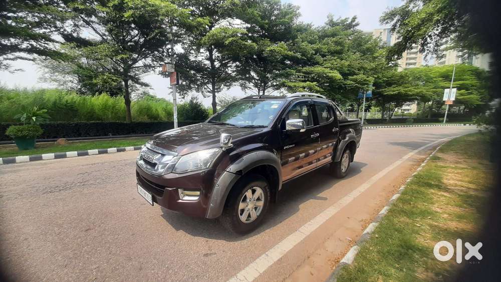 Isuzu V-cross Z Prestige 4x4 Mt, 2017, Diesel