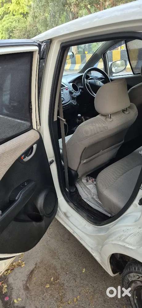 Honda Jazz Select 1.2 (2011)  2nd Owner  Well Maintained  White