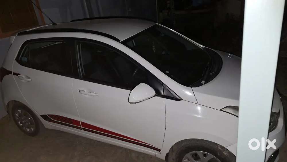 Hyundai Grand I10 2016 Petrol 19390 Km Driven