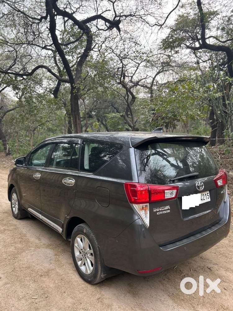 Toyota Innova Crysta