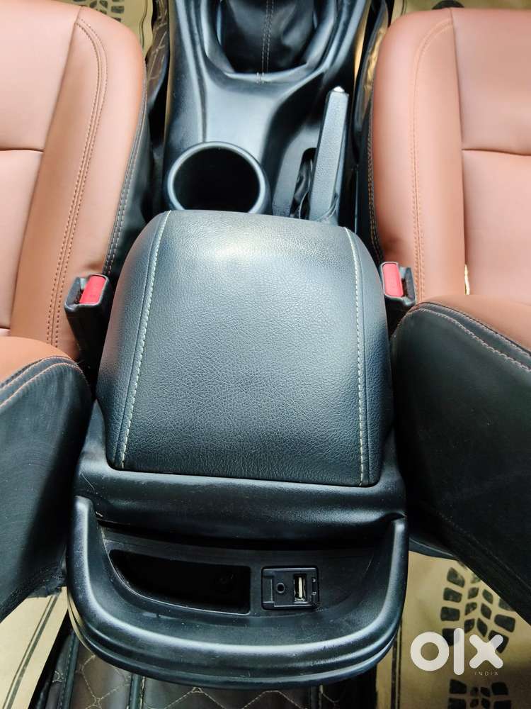 Toyota Innova Crysta 2.4 Vx Mt, 2020, Diesel