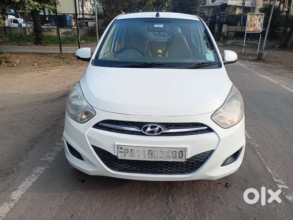 Hyundai I10 Sportz, 2012, Petrol