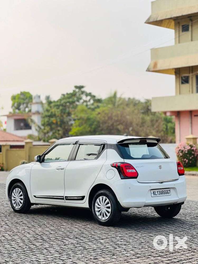 Maruti Suzuki Swift Vxi + Manual, 2020, Petrol