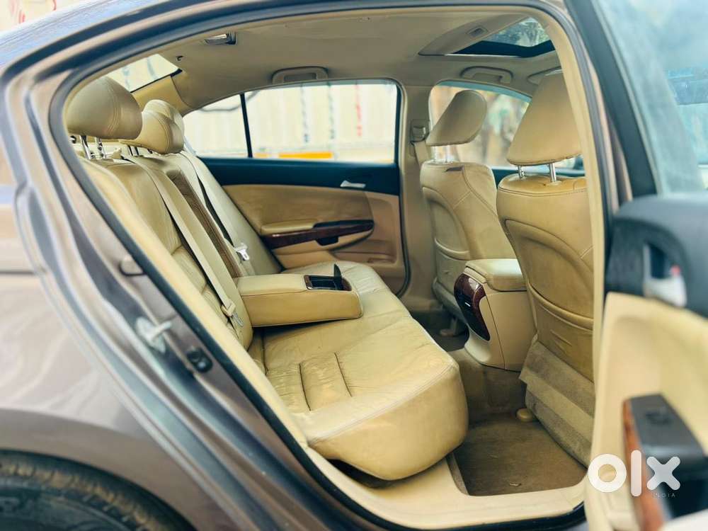 Honda Accord 2.4 Elegance Automatic, 2011, Petrol