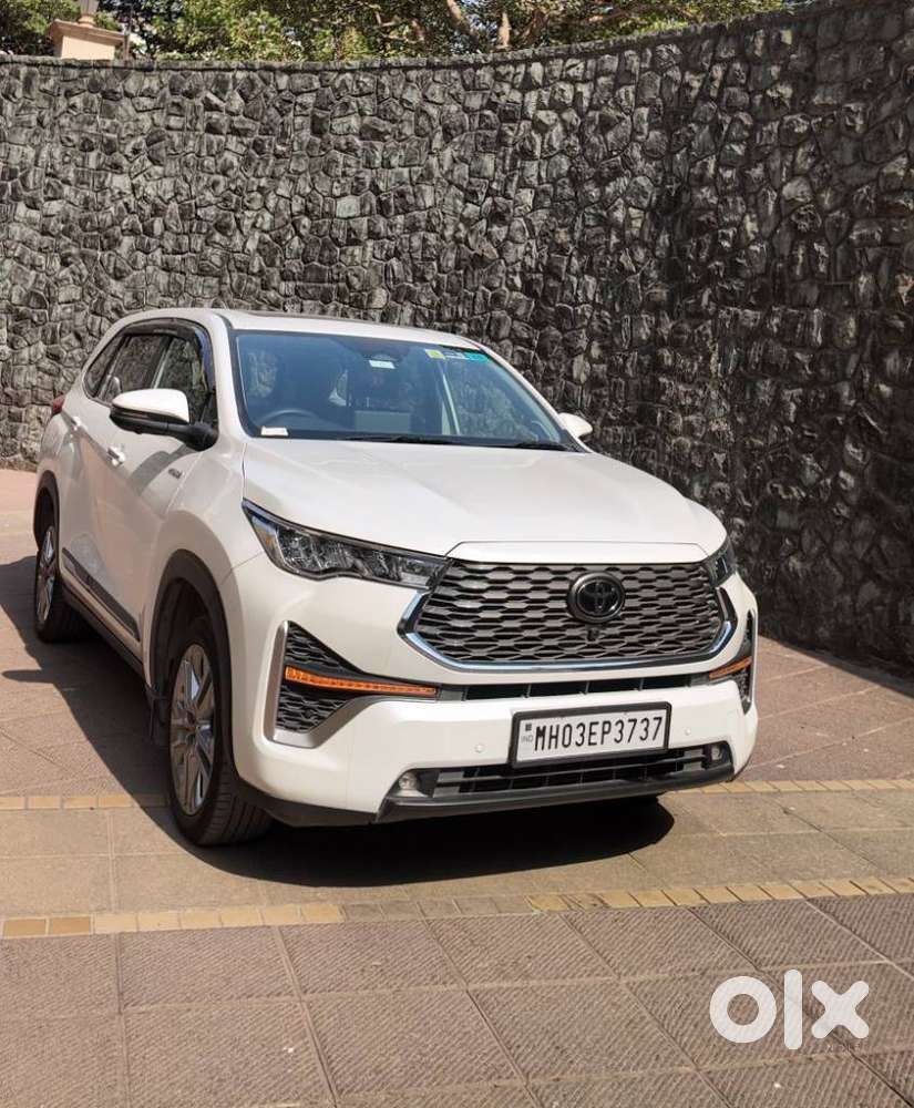 Toyota Innova Hycross 2.0 Zx (o) Hybrid 7 Str, 2024, Petrol