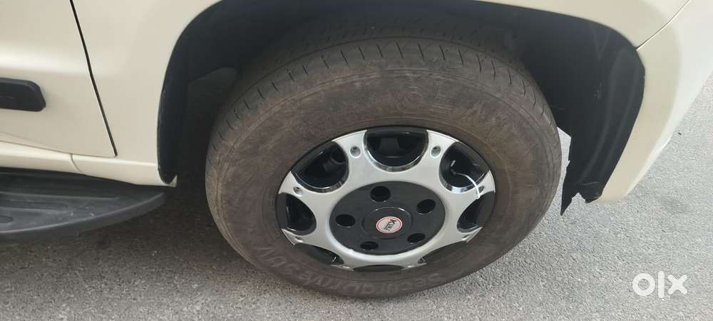 Mahindra Tuv 300 T6, 2015, Diesel