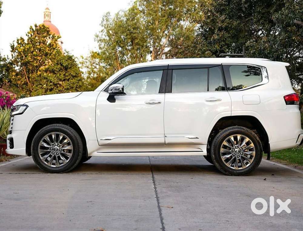 Toyota Land Cruiser 3.3 Zx Diesel, 2023, Diesel