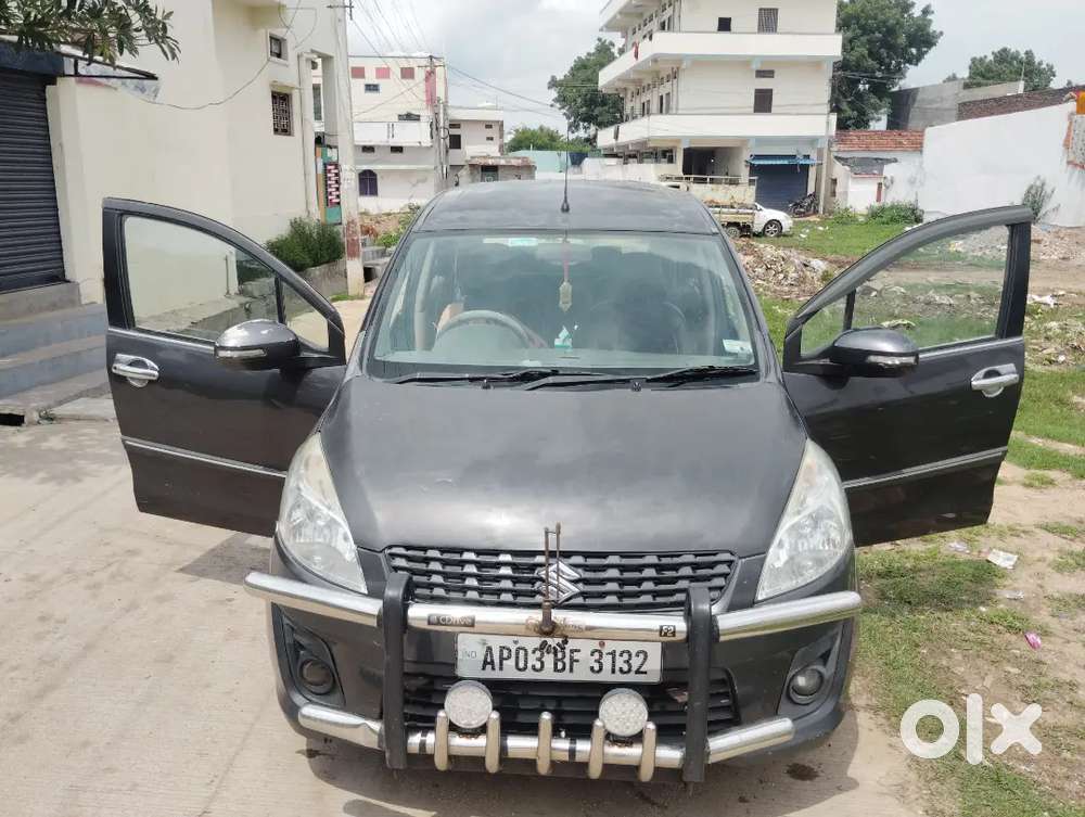 Maruti Suzuki Ertiga 2013