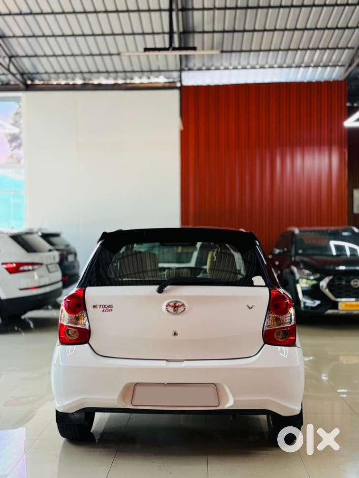 Toyota Etios Liva 1.2 V, 2019, Petrol