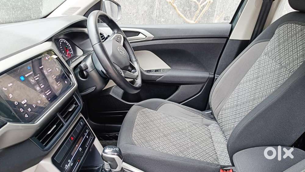 Volkswagen Taigun 1.0 Tsi Highline At, 2023, Petrol