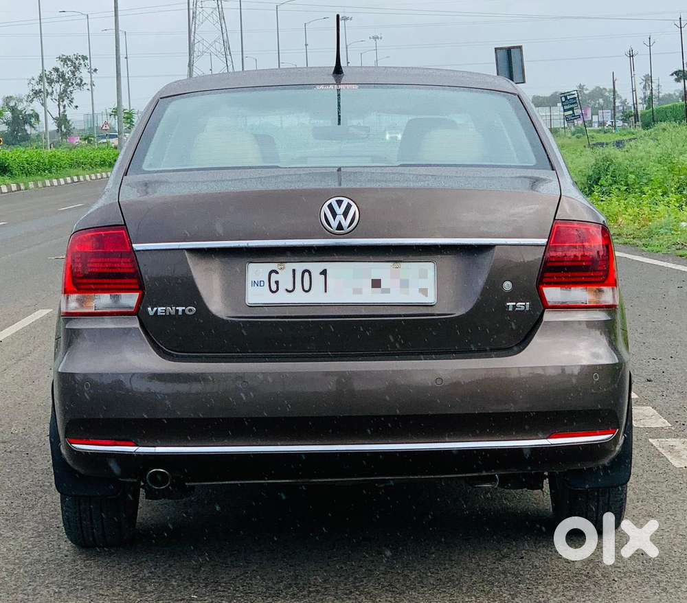 Volkswagen Vento 1.2 Tsi Highline Plus At, 2017, Petrol