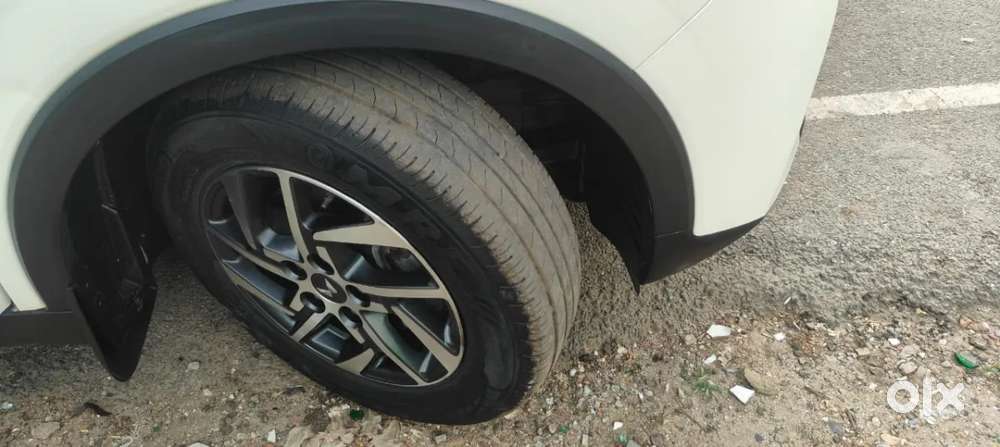 Mahindra Xuv300 W8 (o) 1.5 Diesel Amt, 2023, Diesel