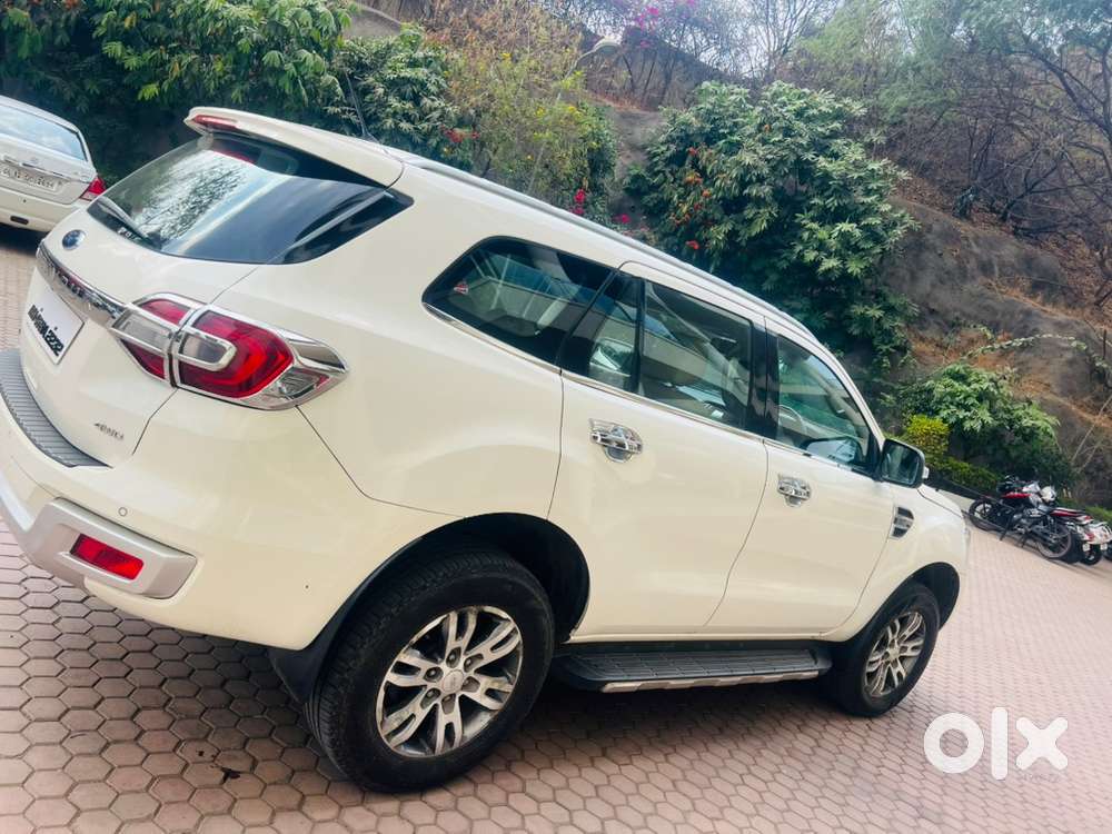 Ford Endeavour Diesel 43000 Km Driven, Titanium Sunroof