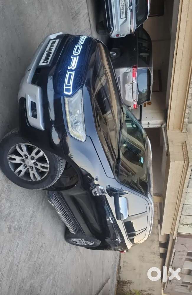 Ford Endeavour 
Sunroof 

V.v.vip Number
Top End Model 4x4 Diesel Auto