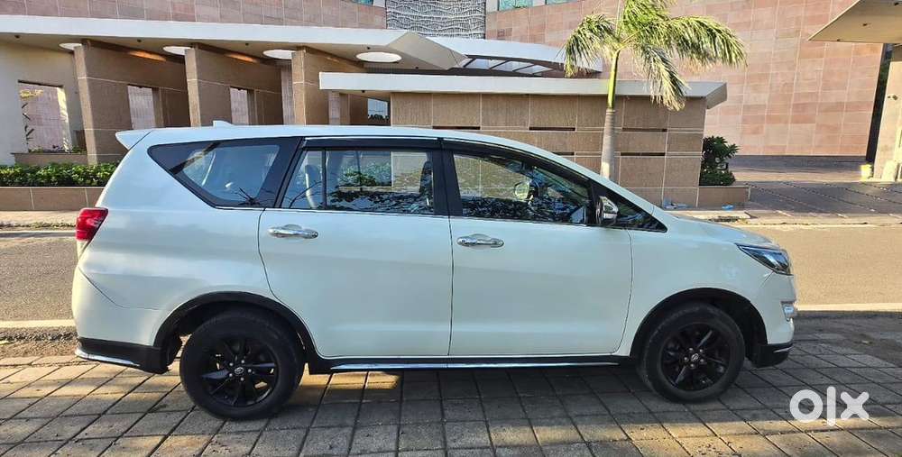 Toyota Innova Crysta 2017