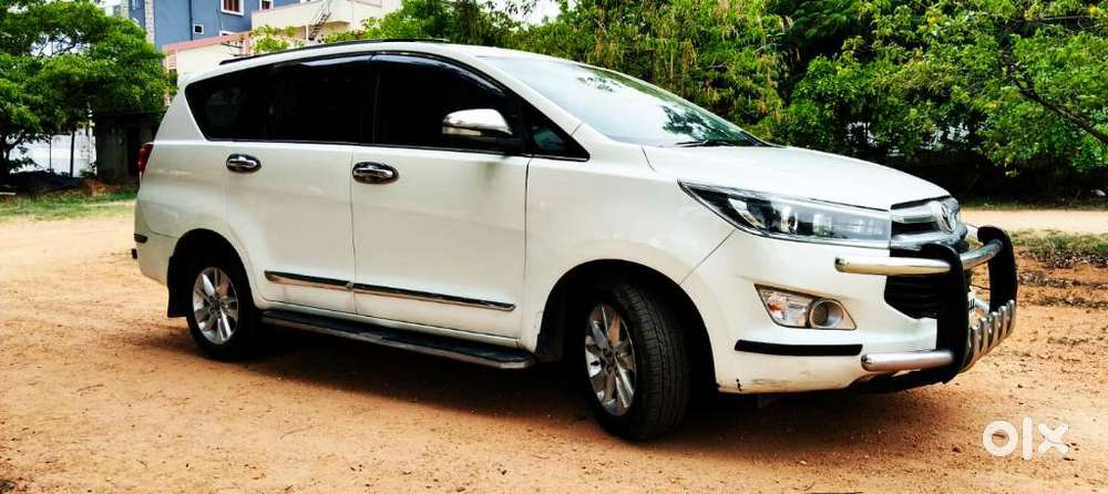 Toyota Innova Crysta, 2017