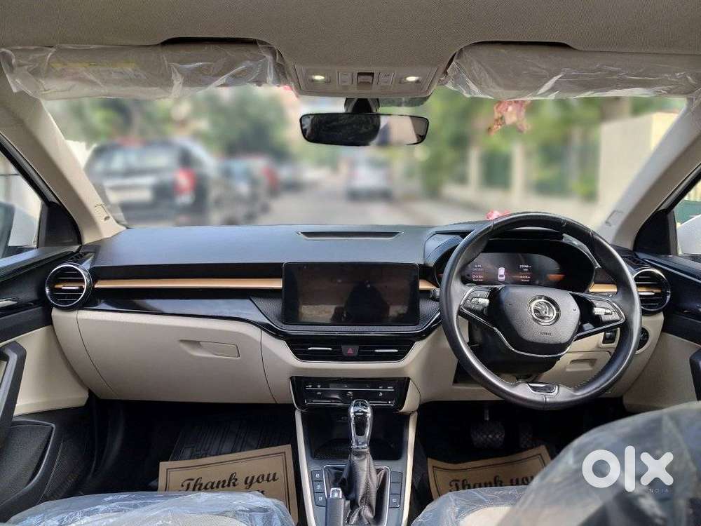 Skoda Slavia 1.0 Tsi Style At, 2024, Petrol