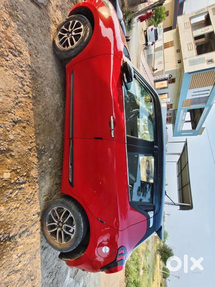 Maruti Suzuki Swift 2023 Dual Tone Colour Zxi Plus
