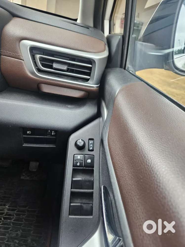 Toyota Innova Hycross 2023 Vx Hybrid