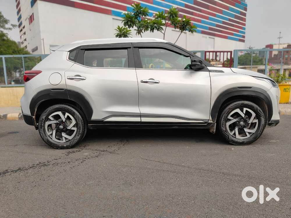 Nissan Magnite 1.0 Xv Premium, 2021, Petrol