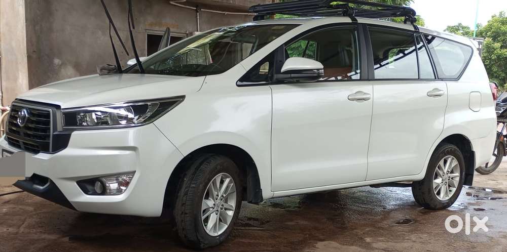 Toyota Innova Crysta [2020-ongoing] 2.4 Gx 8 Str, 2023, Diesel