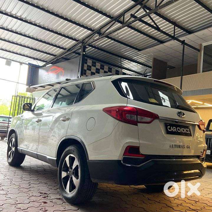 Mahindra Alturas G4 4wd At, 2018, Diesel