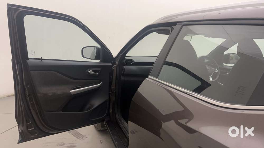 Nissan Magnite 1.0 Xv Premium Turbo Cvt, 2023, Petrol