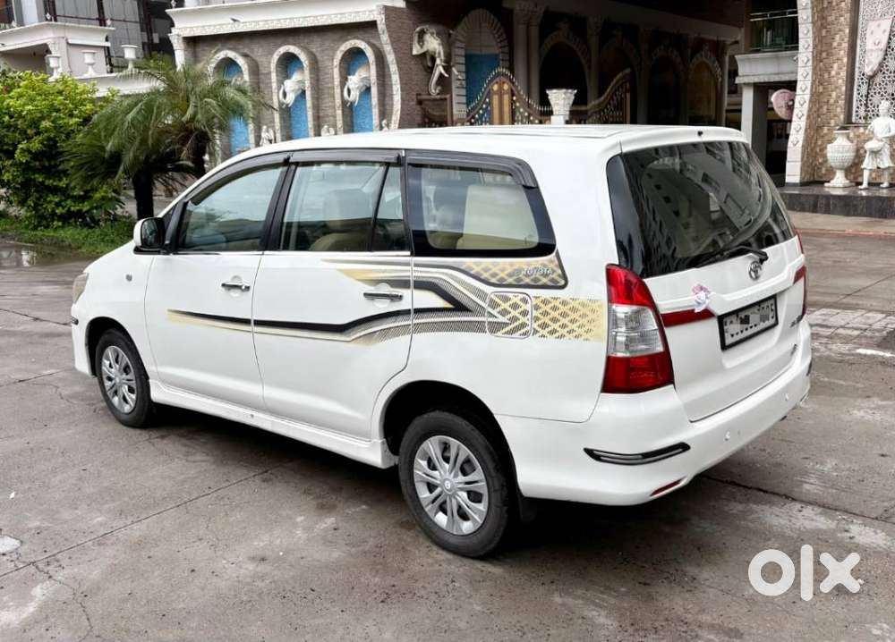 Toyota Innova 2.5 G (diesel) 8 Seater, 2015, Diesel