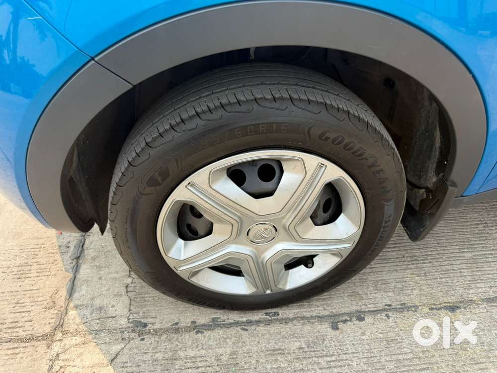 Tata Nexon 1.2 Revotron Xt, 2019, Petrol