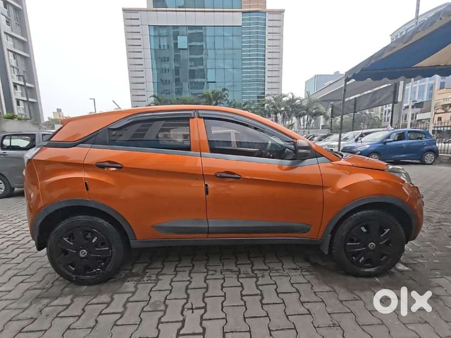 Tata Nexon 1.2 Revotron Xma, 2019, Petrol