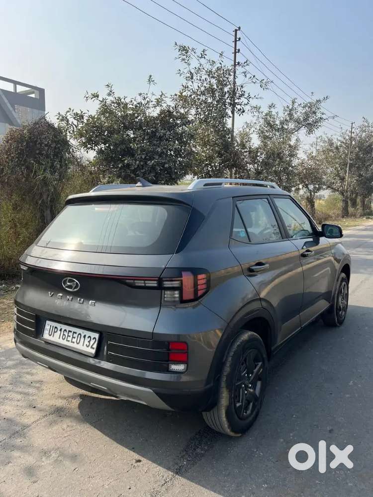 Hyundai Venue 1.2 Kappa Mt S(o) In Brand New Condition