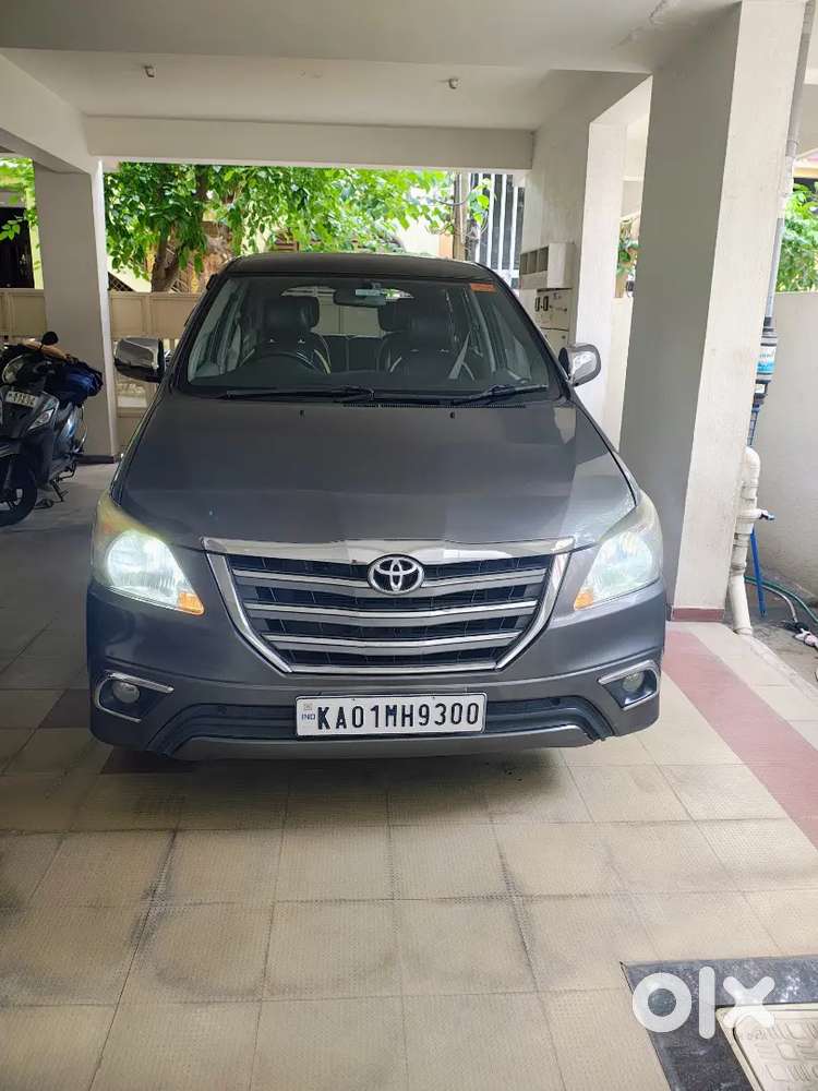 Toyota Innova 2012 Diesel 190000 Km Driven