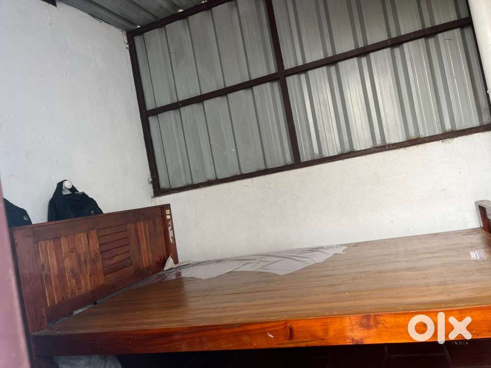 Wooden cot