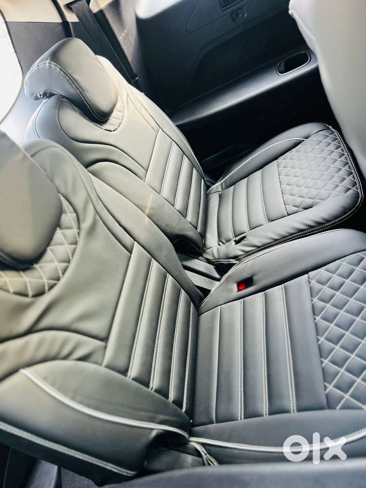 Mahindra Xuv700 2.2 Ax 5 Diesel At 7 Str, 2023, Diesel