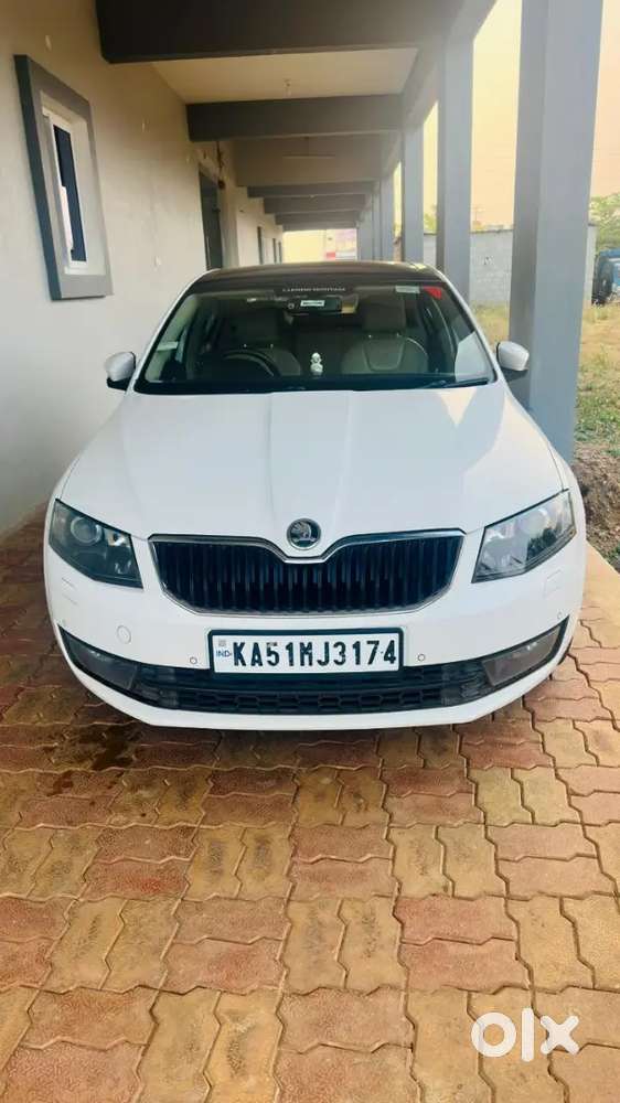 Skoda Octavia Elegance At 2.0 Cr Tdi 2016