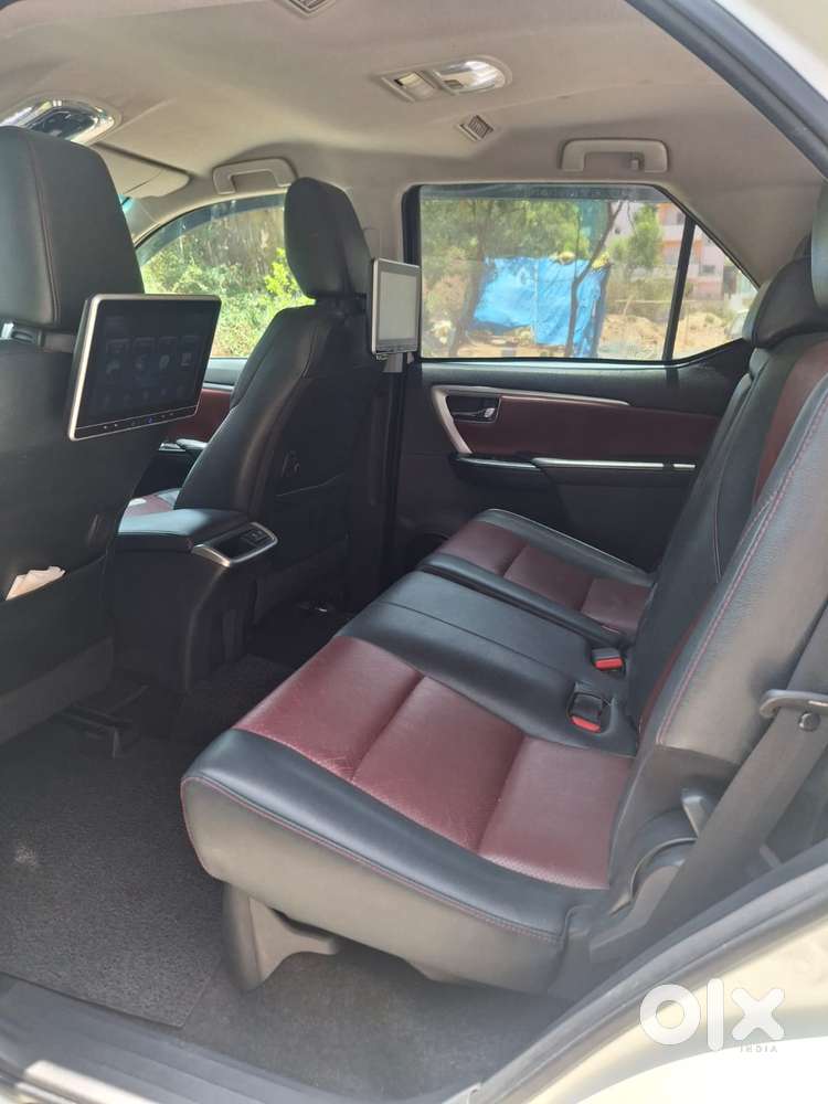 Toyota Fortuner Legender 4x2 At 2.8, 2021, Diesel