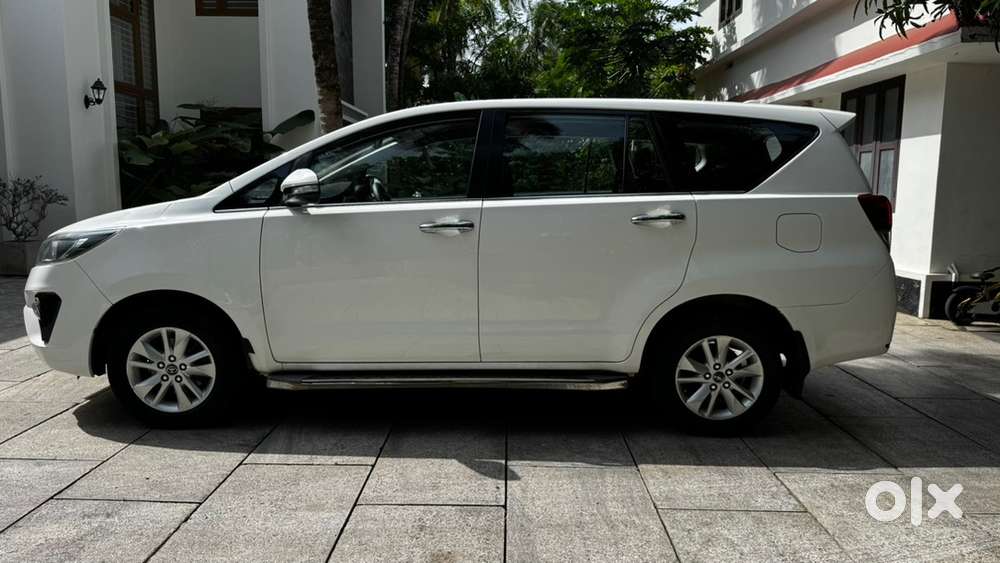 Toyota Car Automatic 2017