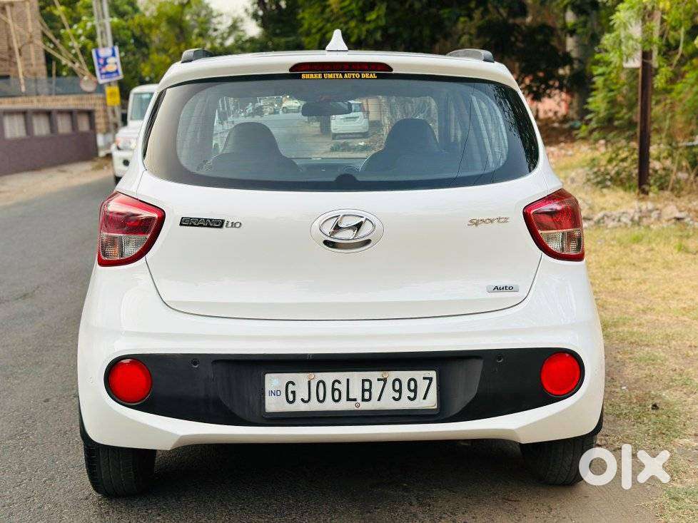 Hyundai Grand I10 2013-2016 At Sportz, 2017, Petrol