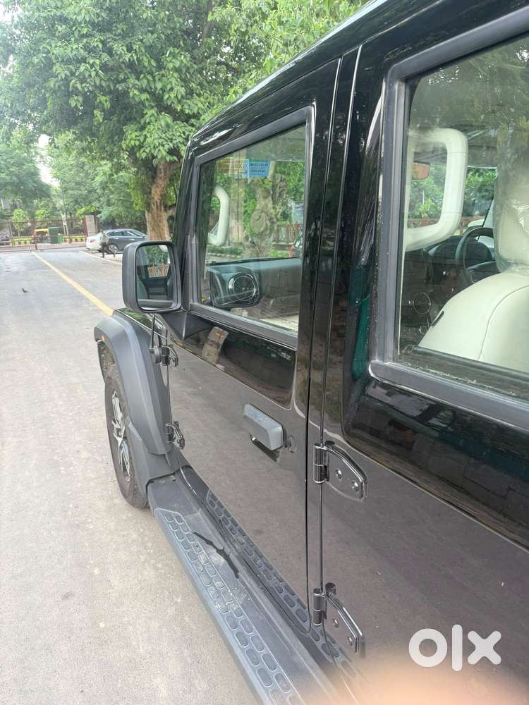 Mahindra Thar Roxx Mx5 Rwd At, 2025, Petrol
