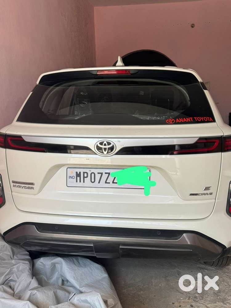 Toyota Urban Cruiser Hyryder 2025 Petrol Good Condition