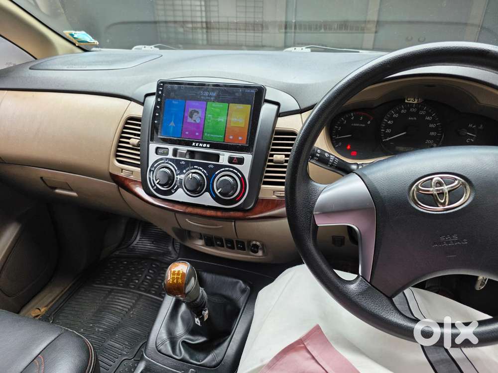 Toyota Innova 2.5 G (diesel) 8 Seater, 2015, Diesel