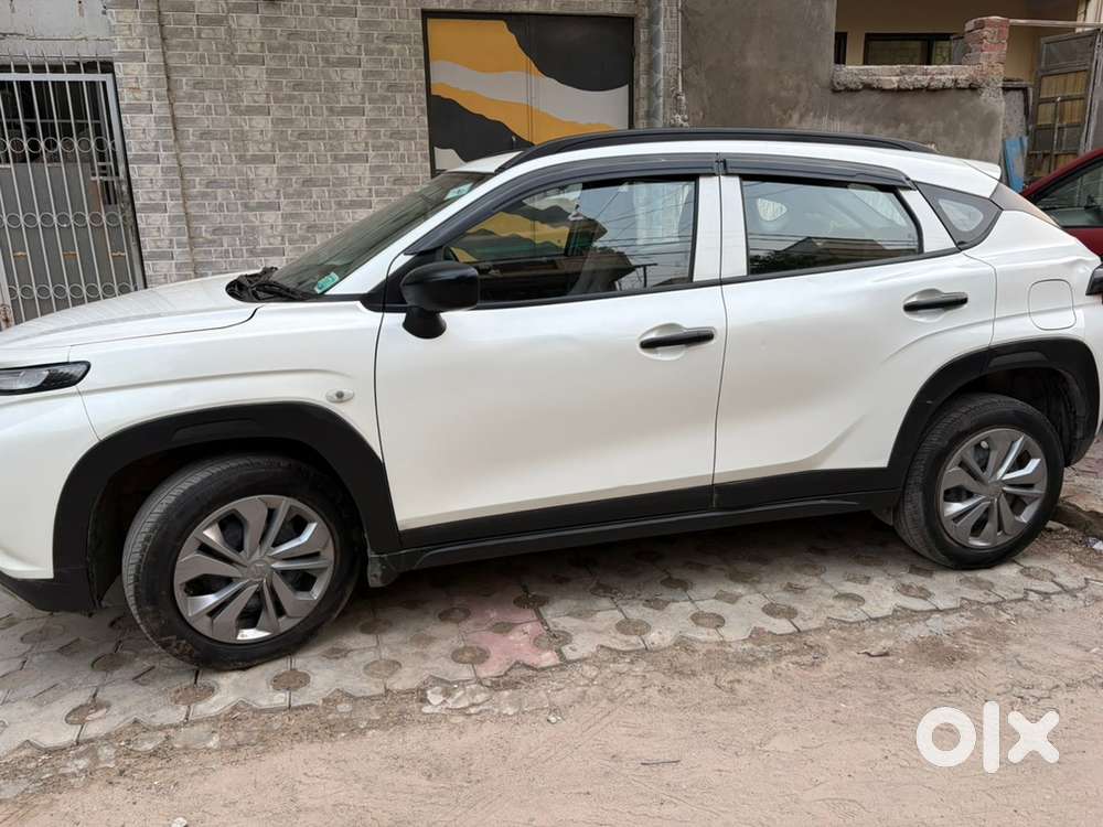 Maruti Suzuki Fronx Sigma 2025